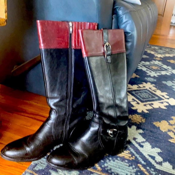Ariat Shoes - Beautiful Ariat Two-toned Riding Boots